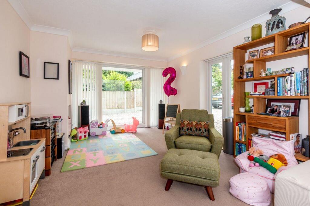 Cedar Avenue, Altrincham photo 2