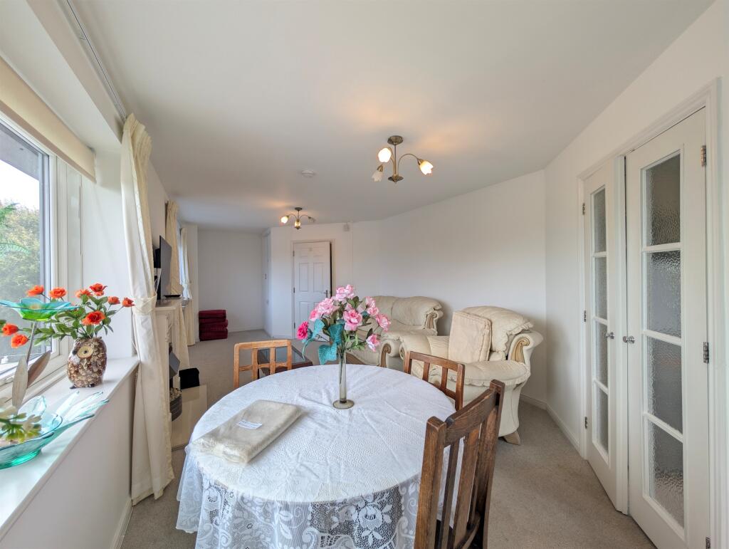 Apartment in Brighton - View 4