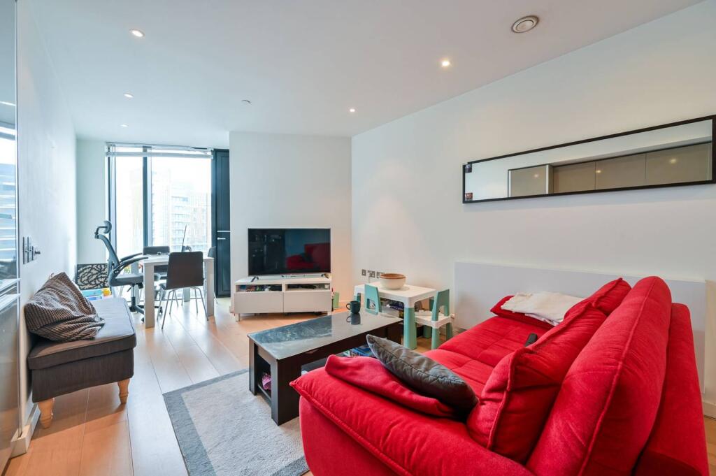 Main image of property: Walworth Road, Elephant and Castle, London, SE1