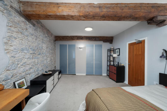 Floor to Ceiling Wardrobes