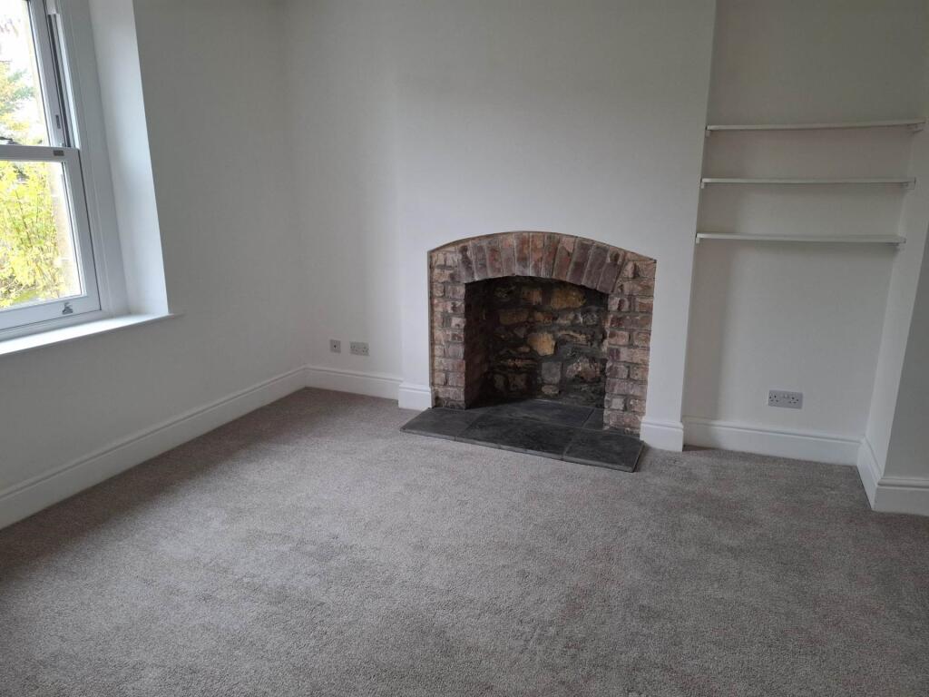 House in Bath - View 3