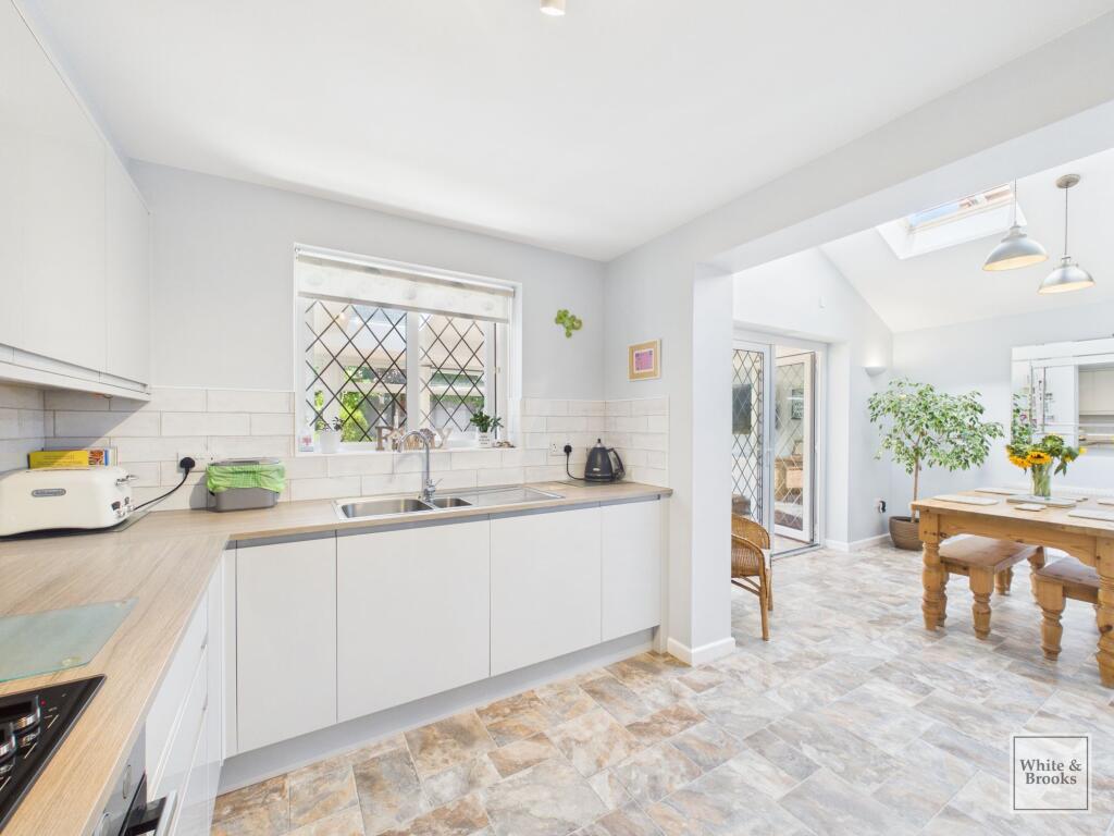 House in Portsmouth - View 3