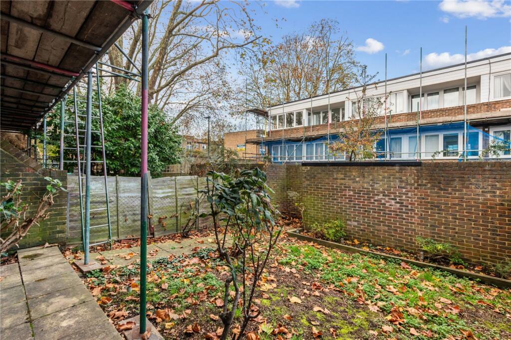 Fairstead Walk, Popham Street, London, N1 - View 4