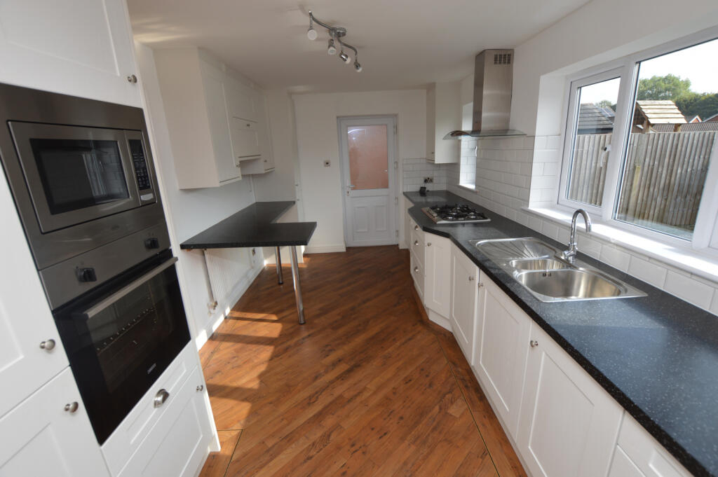 Foxfield Grove, Shevington, WN6 photo 3