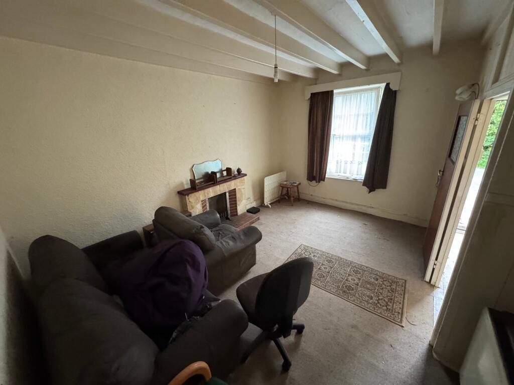 House in Llanon, Llansantffraid - More