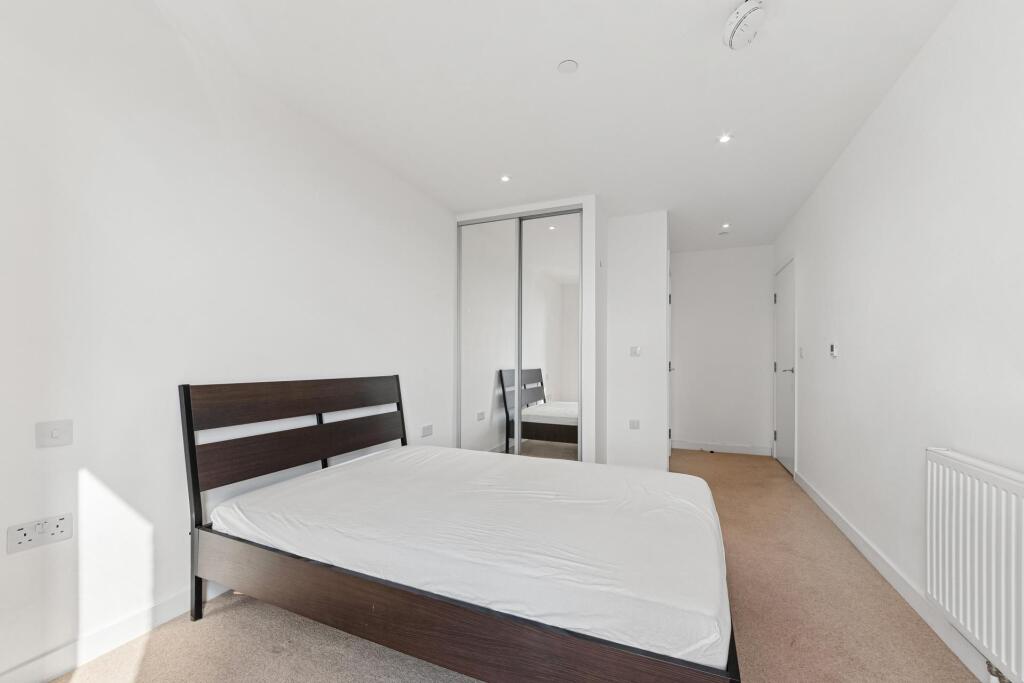 Apartment in London - More