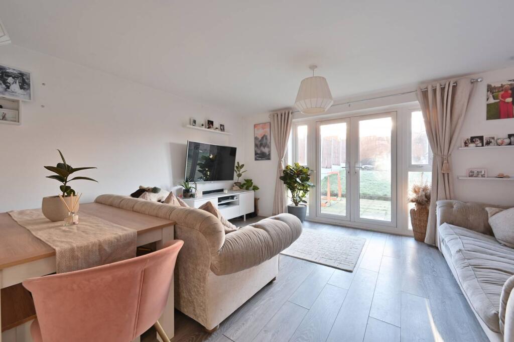 Main image of property: Woodwhite Way, Hemel Hempstead, HP2