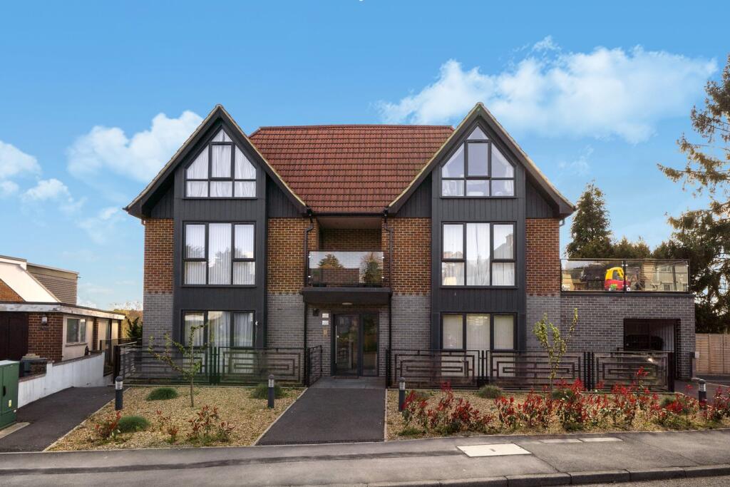 Main image of property: Lynne Close, Flat 6, South Croydon, CR2