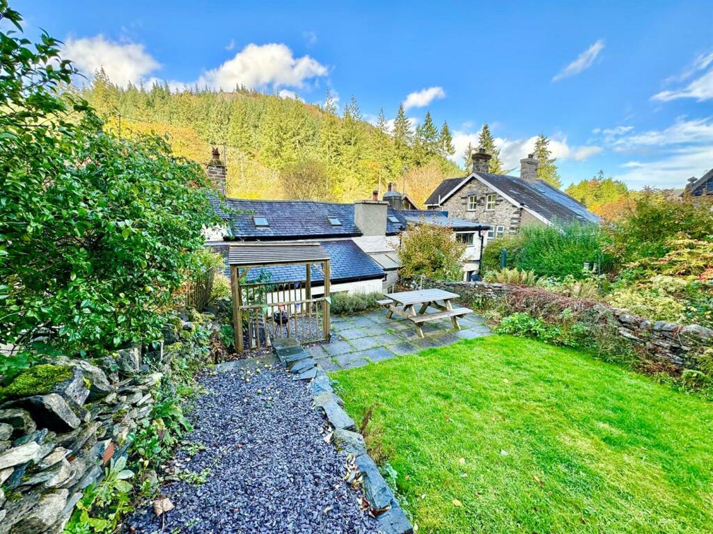 Holyhead Road, Betws-Y-Coed photo 2