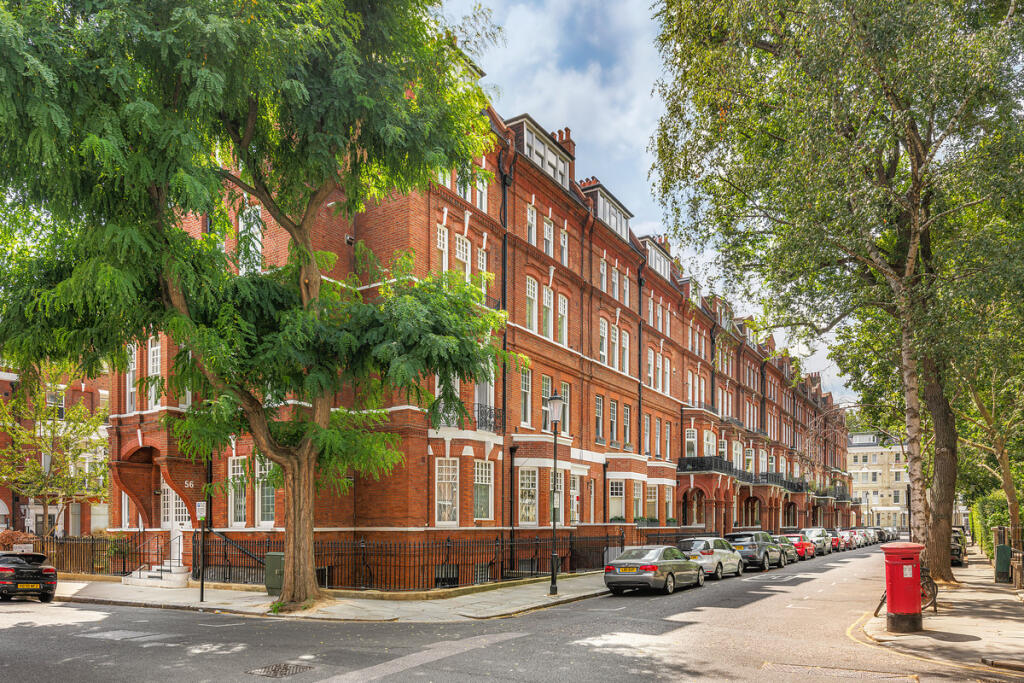 Apartment in London - View 2