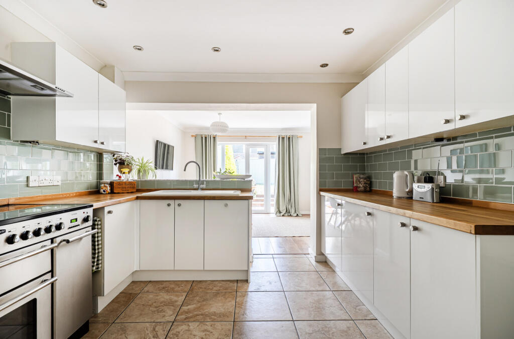 House in Warminster, Wiltshire - View 3