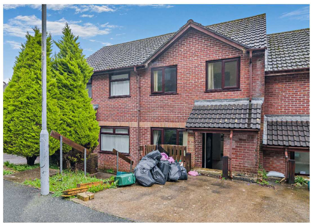 Main image of property: Ffynnon Wen, Clydach, SA6
