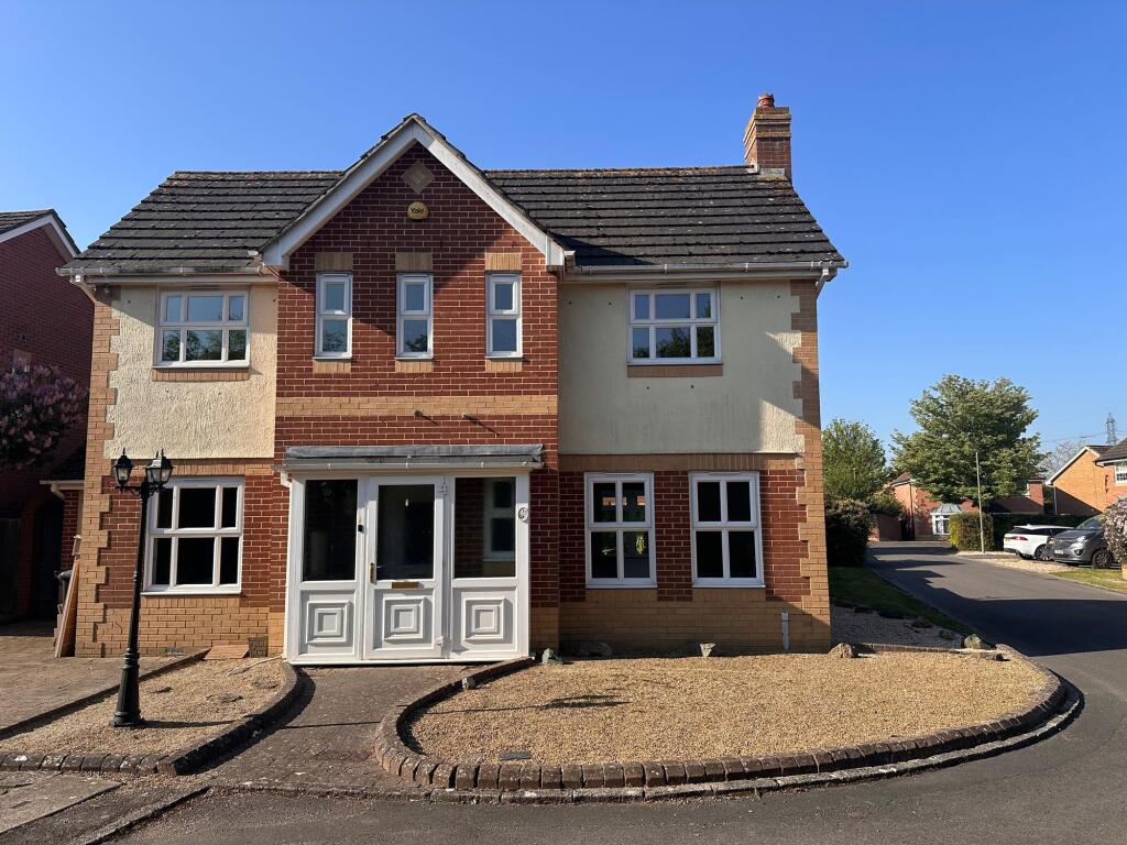 Main image of property: Usk Way, Didcot, OX11