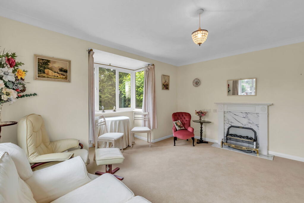 Fitzjohn Court, Hassocks, BN6 8QP photo 3