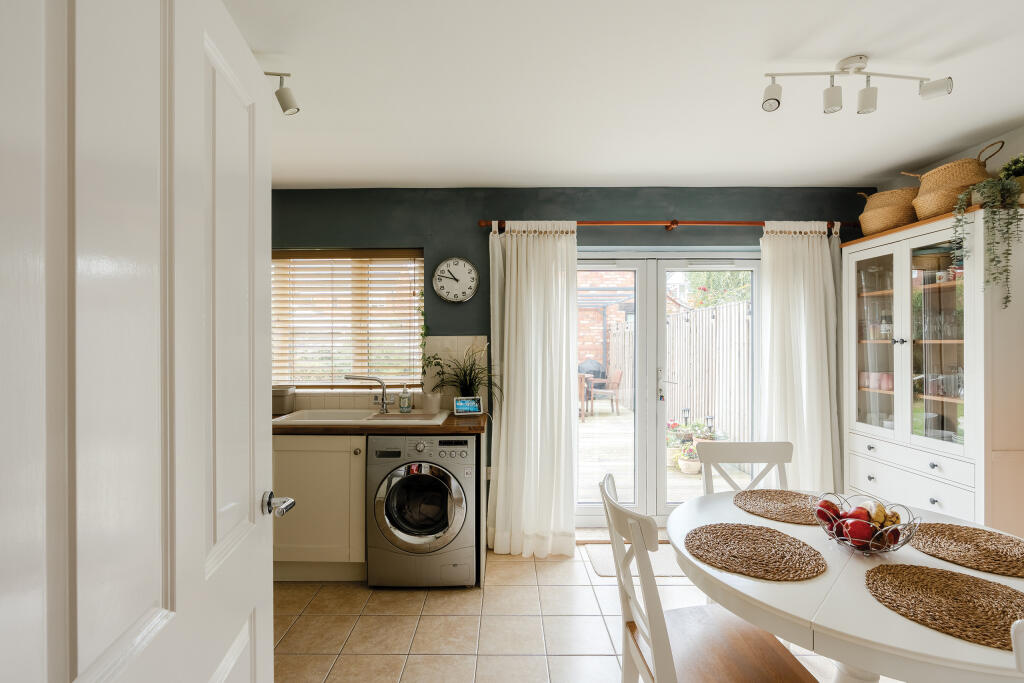 House in Portishead, North Somerset - More