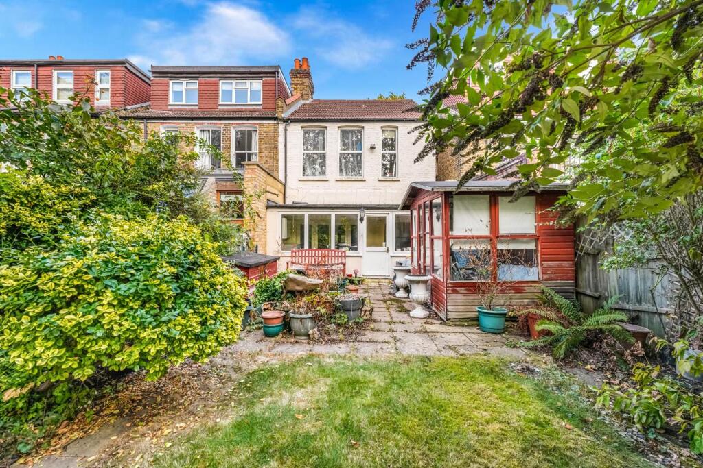 House in London, Hanwell - View 2