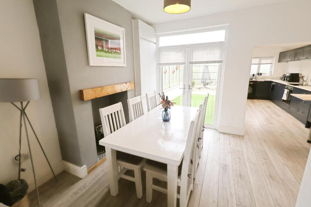 House in Pen-y-cae, Penycae - View 3