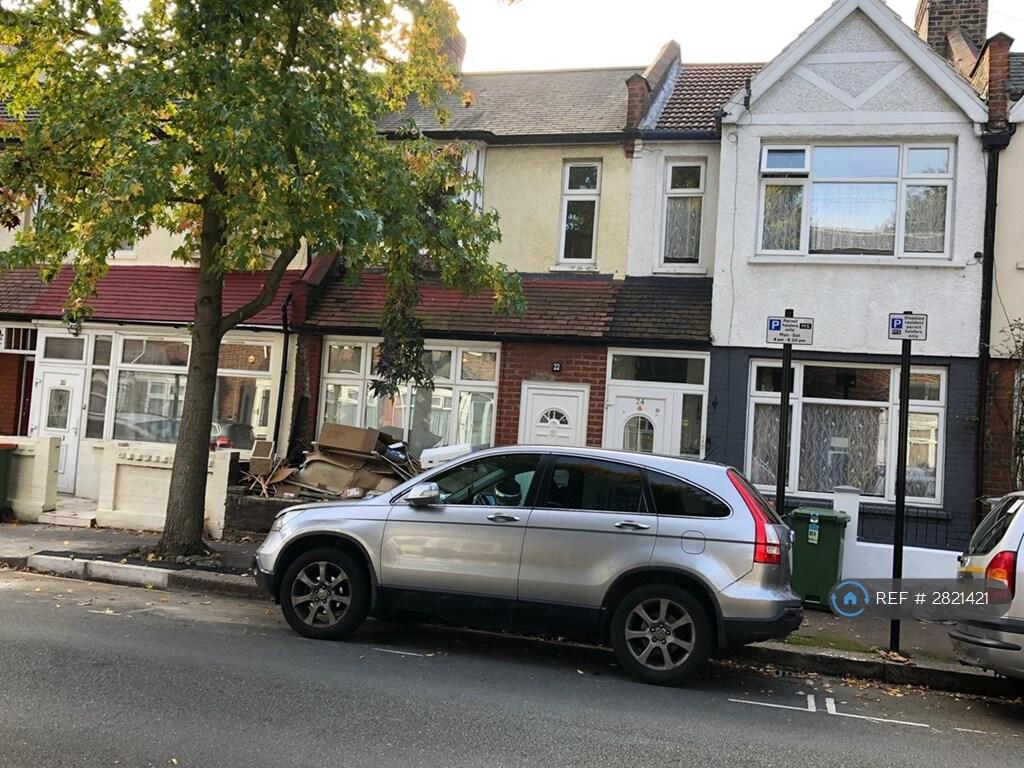 Main image of property: Pulleyns Avenue, London, E6