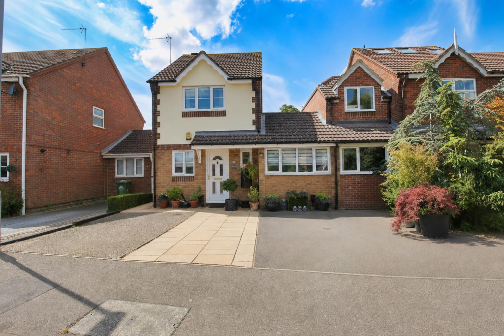 Main image of property: Waltham Gate, Thomas Rochford Way, Waltham Cross
