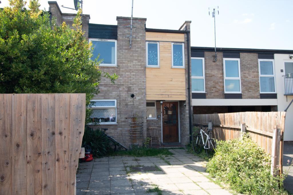 House in Cambridge - View 3