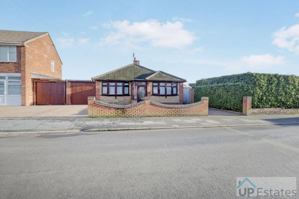 Main image of property: Peake Avenue, St Nicolas Park, Nuneaton