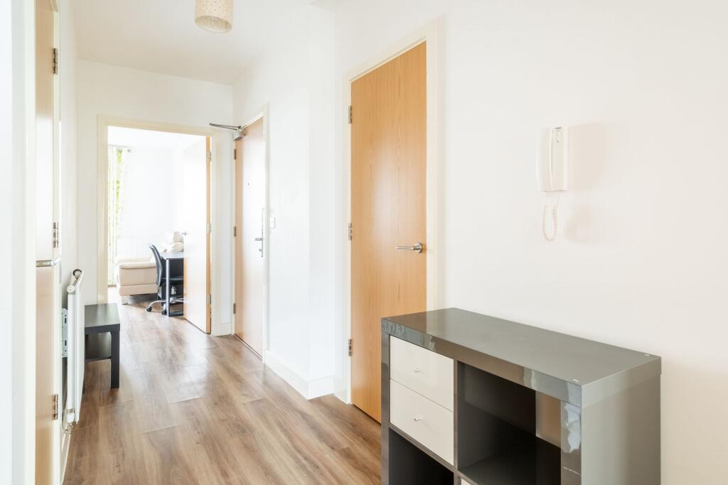 Apartment in Bath - View 2