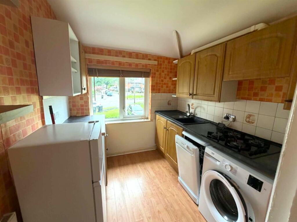 Apartment in Birmingham, Warstock - View 4