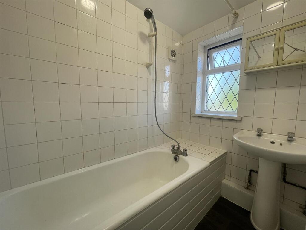 House in London - View 5