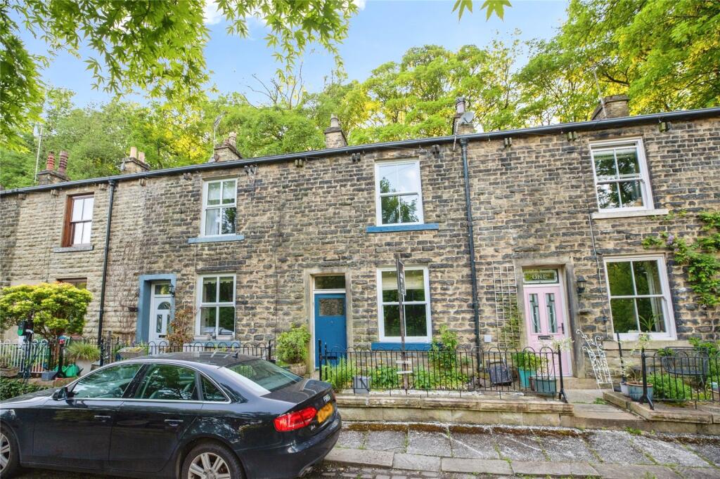 Main image of property: Sunnybank Cottages, Rossendale, Lancashire, BB4