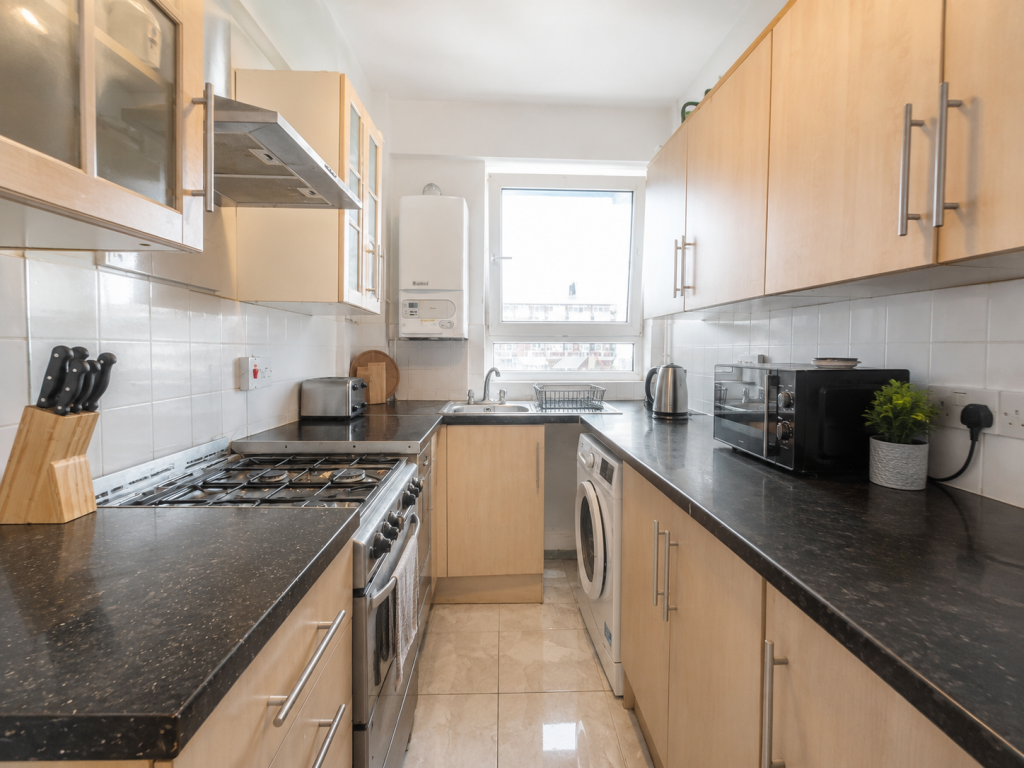 Apartment in London - View 5