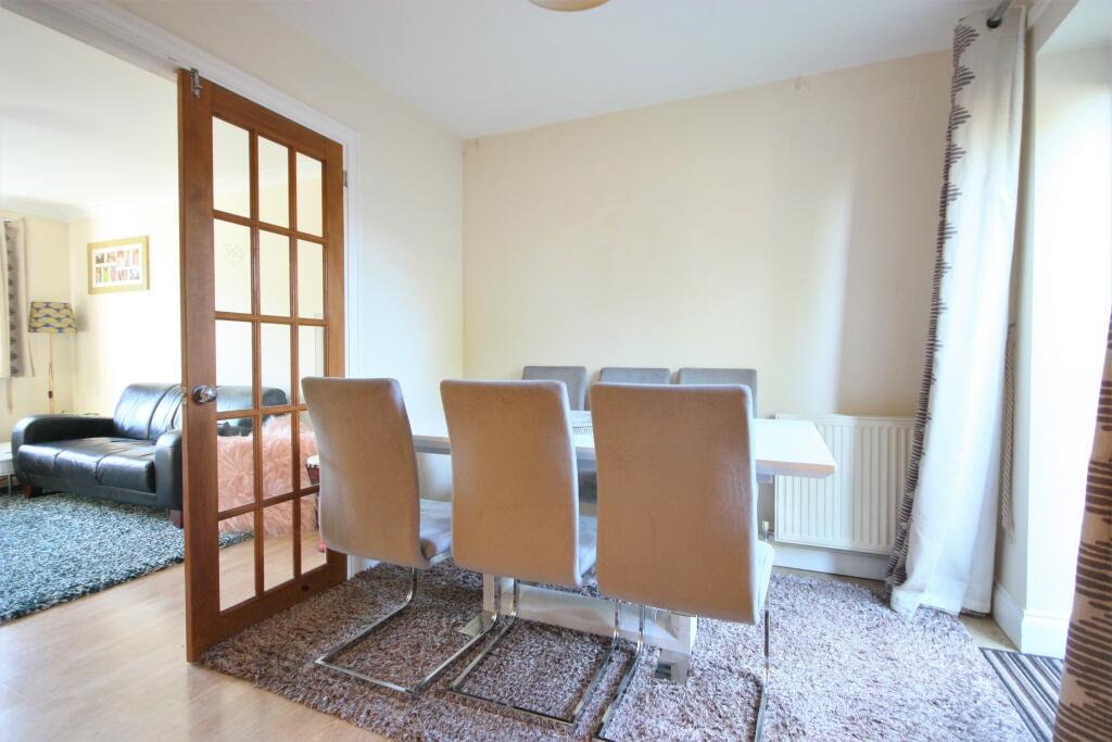 Turnpike Road, Highworth, - View 4