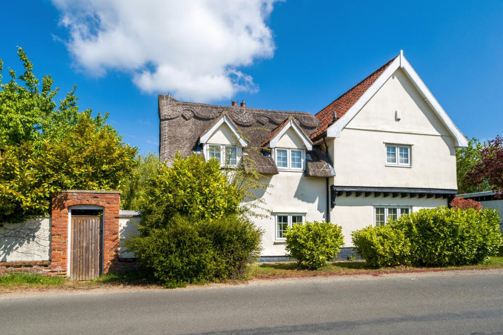 Main image of property: Wyverstone Road, Bacton, IP14 4