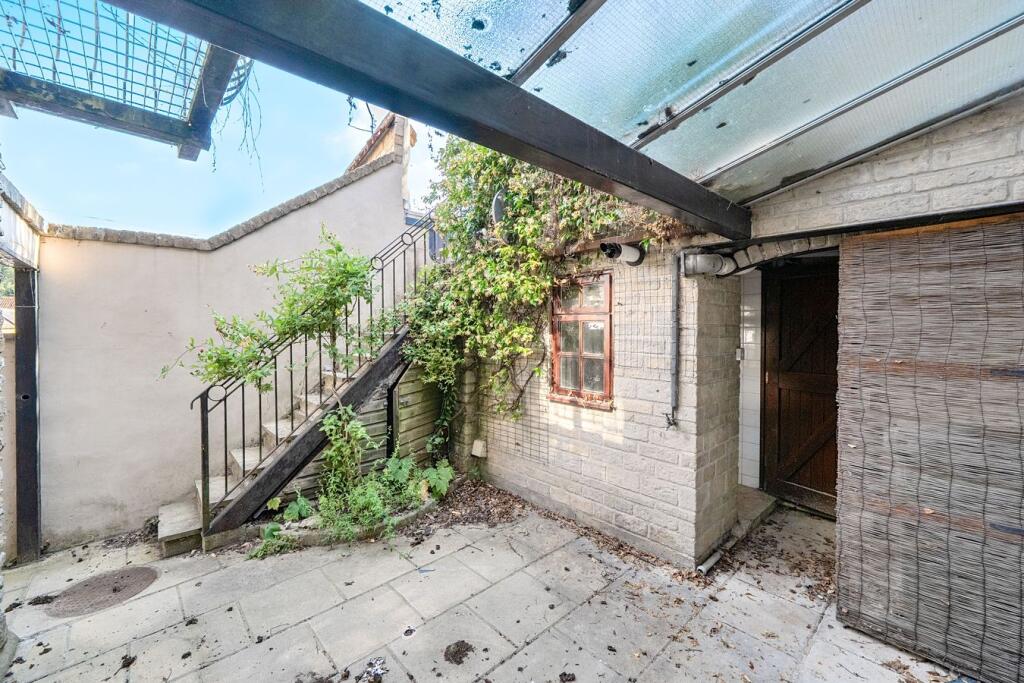 Bath Road, Beckington, Frome, BA11 - View 3