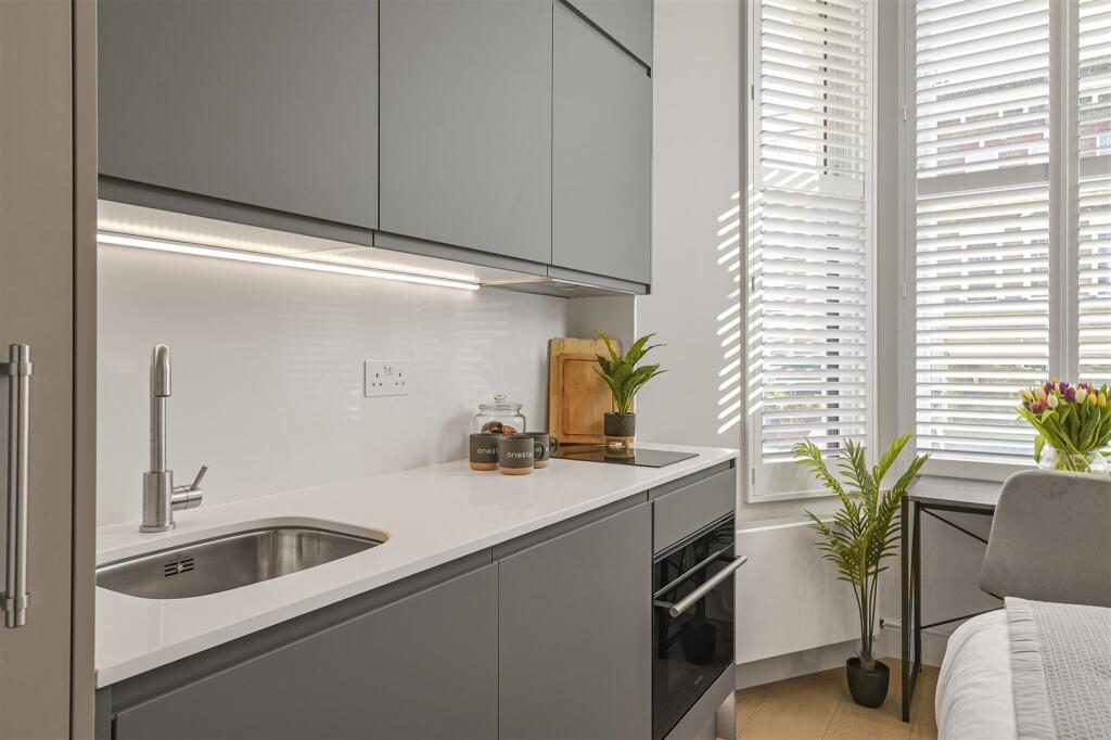 Studio flat for rent