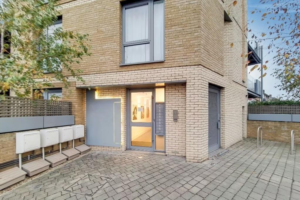 Glendon Apartments, Gipsy Road, London, SE27 photo 2