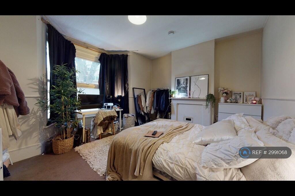 Main image of property: Clayton Road, London, SE15