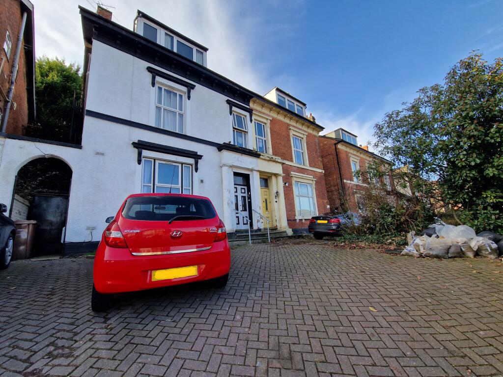 Main image of property: Warwick Road Olton B92 7JJ