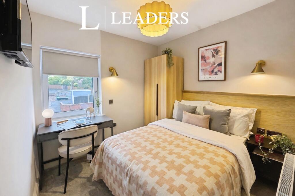 Main image of property: Littleworth, Mansfield, Nottinghamshire, NG18