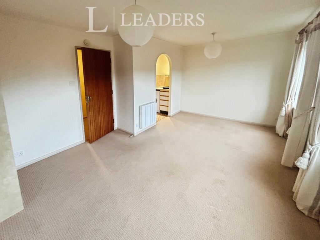 Apartment in Portsmouth - View 3