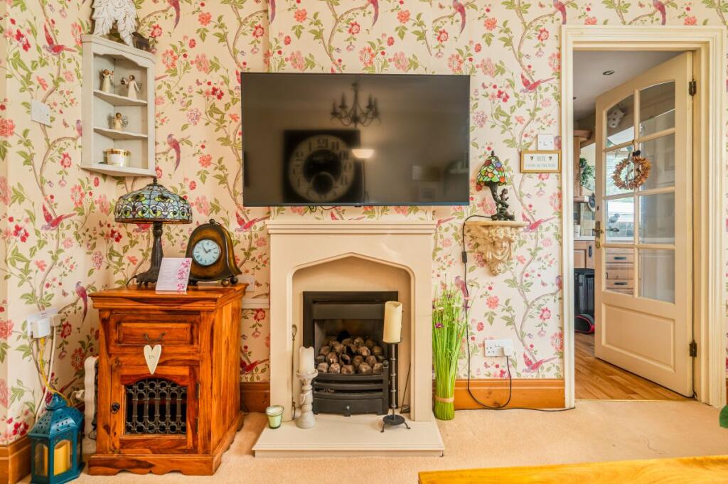 Additional image 5 of South Croft Avenue, Birkenshaw