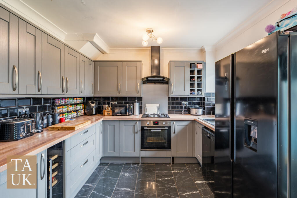 House in Holyhead, Y Fali / Valley - View 5