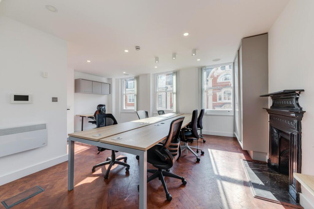 OFFICE 10.jpg
