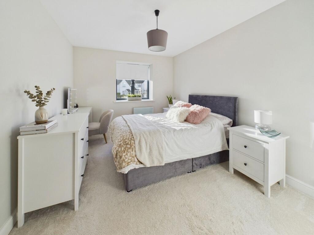 Apartment in Tonbridge - View 3