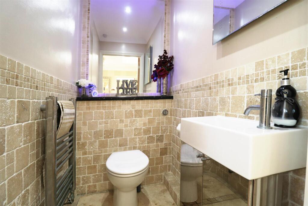House in London, Wansunt, Crayford - View 5