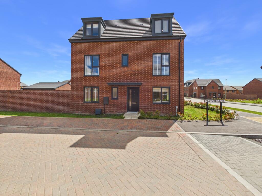 Main image of property: Pasture Lane, Kingswood, Hull, HU7 3PF