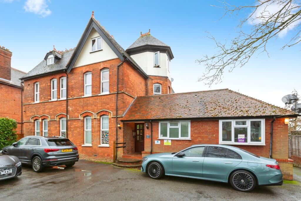 Main image of property: 7 Boyn Hill Avenue, Maidenhead, SL6