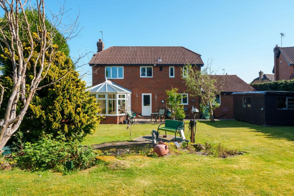 House in Horsham, North Horsham - View 4