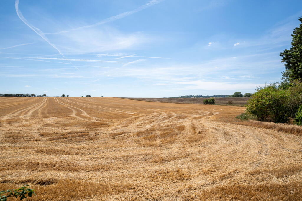 House in North Hertfordshire, Holwell - View 5