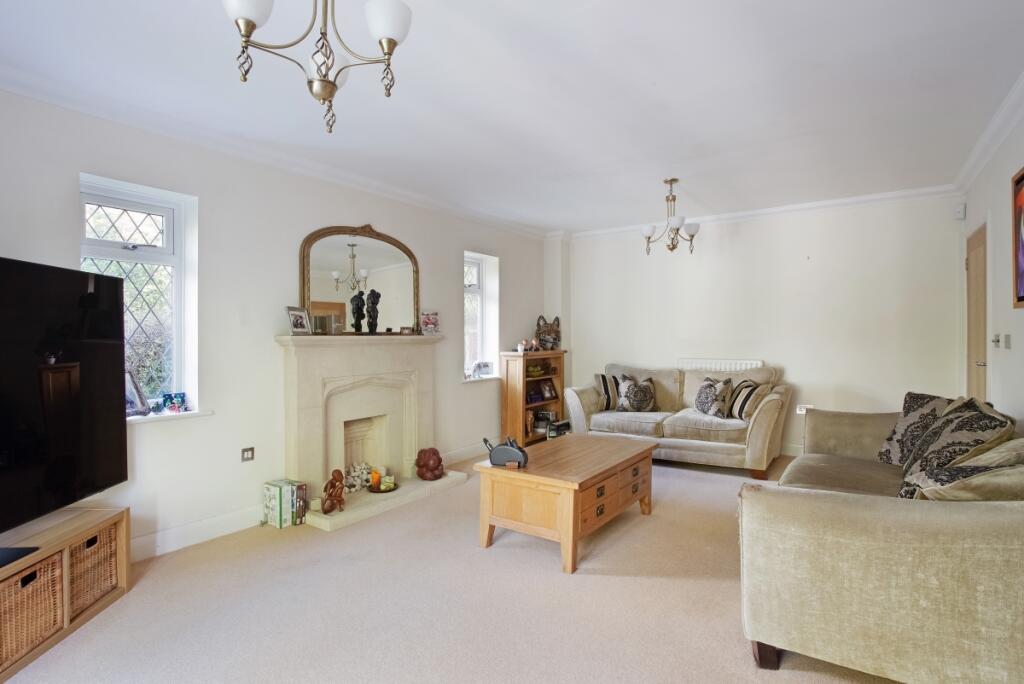 House in London - View 5