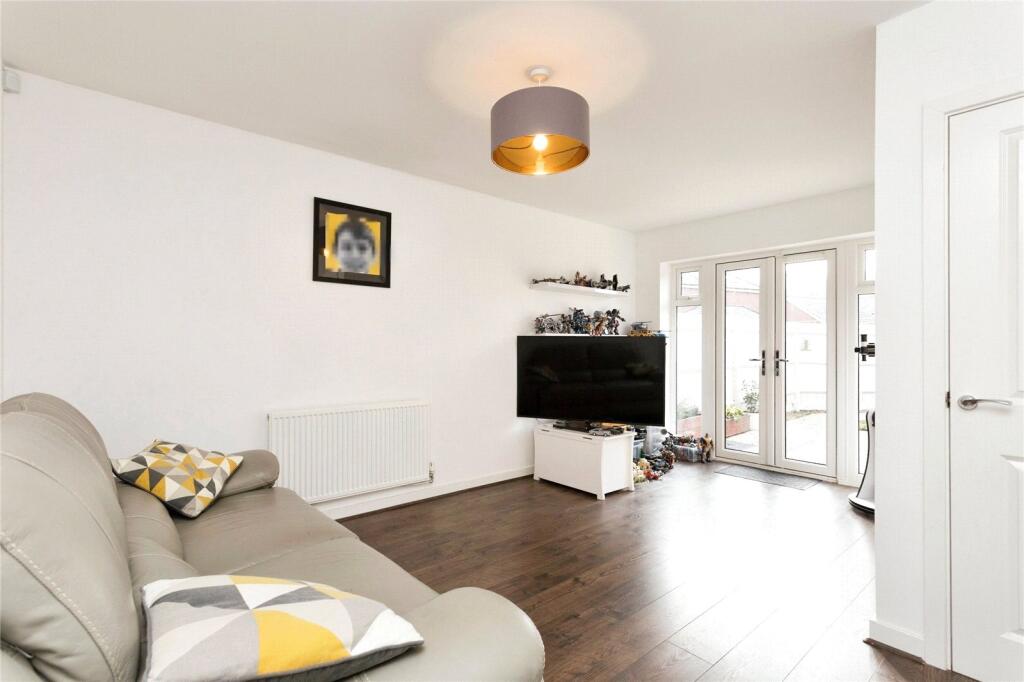 House in Redhill - View 4